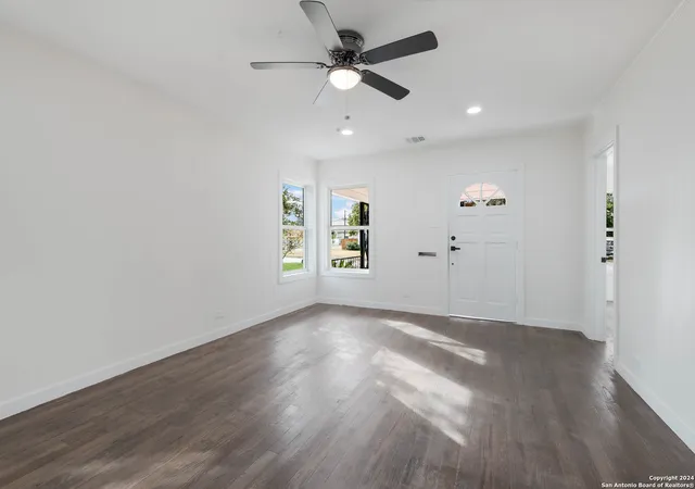 3rd image of 307 Bexar Dr, San Antonio, TX 78228 | MLS# 1821257