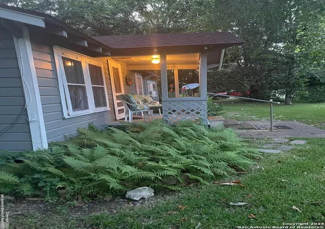 3rd image of 5 Cypress, Richwood, TX 77531 | MLS# 1821304