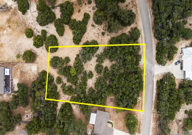 Photo 2 of Sale Pending at 1860 Rocky Ridge, Canyon Lake, TX 78133 | MLS# 1821900 | Listing updated on 2025-12-28