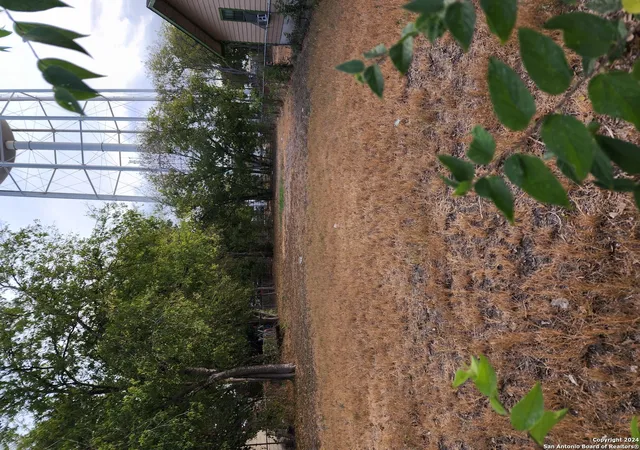 Photo 4 of Land for sale at 1026 W Vestal Pl, San Antonio, TX 78221 | MLS# 1821901 | Listing updated on 2025-11-22