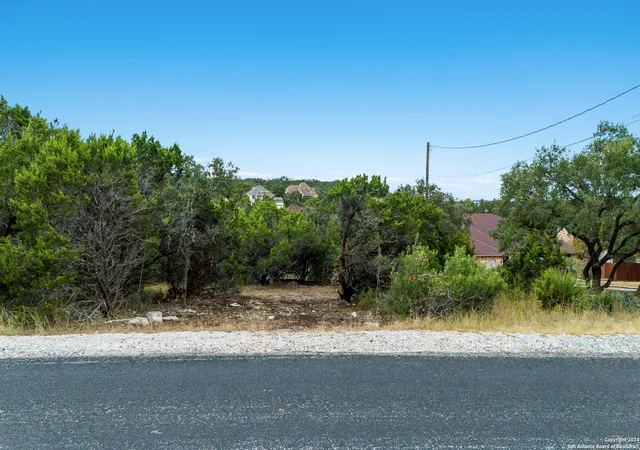 Photo 1 of Sale Pending at 1502 Midnight Dr, San Antonio, TX 78260 | MLS# 1822105 | Listing updated on 2025-10-13