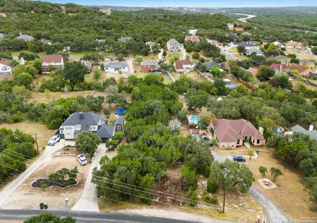 Photo 3 of Sale Pending at 1502 Midnight Dr, San Antonio, TX 78260 | MLS# 1822105 | Listing updated on 2025-10-13