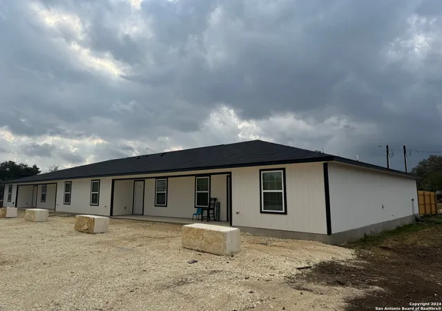 1st image of 1006 County Road 4516, Castroville, TX 78009 | MLS# 1822156