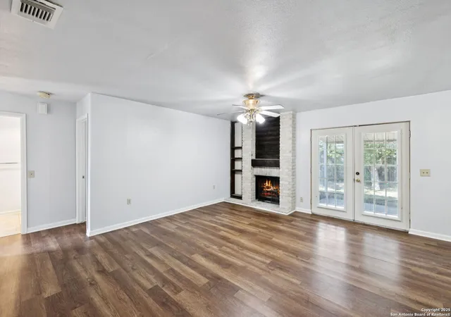 Photo 4 of Sale Pending at 3335 Lake Tahoe, San Antonio, TX 78222 | MLS# 1822380 | Listing updated on 2025-09-18