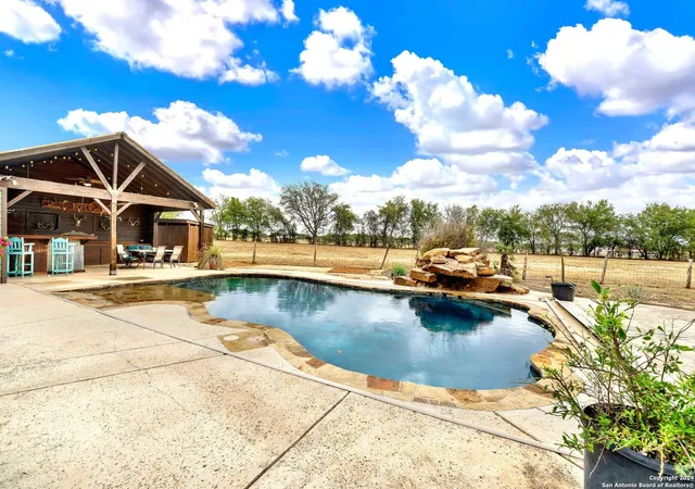 1st image of 15910 Fm 463 Esm, Lytle, TX 78052 | MLS# 1822871