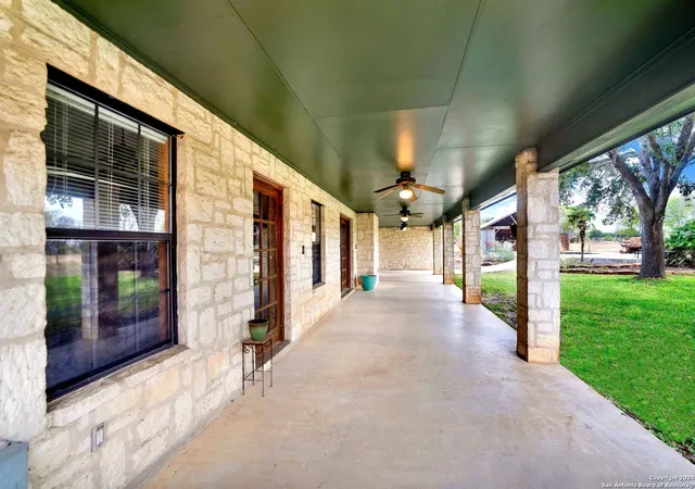 3rd image of 15910 Fm 463 Esm, Lytle, TX 78052 | MLS# 1822871