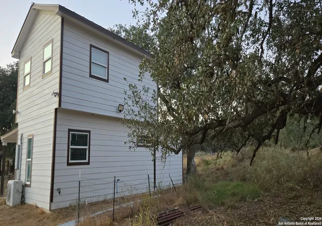 Photo 3 of Single family home for sale at 785 Waycross Rd, San Antonio, TX 78264 | MLS# 1822875 | Listing updated on 2026-02-14