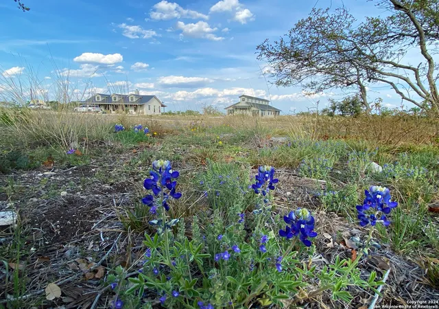 Photo 3 of House for sale at 190 Nw Camino Real Rd, Junction, TX 76849 | MLS# 1824081 | Listing updated on 2025-09-21