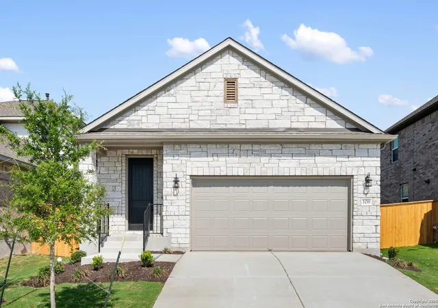 Photo 3 of Sale Pending at 108 Baron Von Gator Dr, San Marcos, TX 78666 | MLS# 1824458 | Listing updated on 2025-09-08