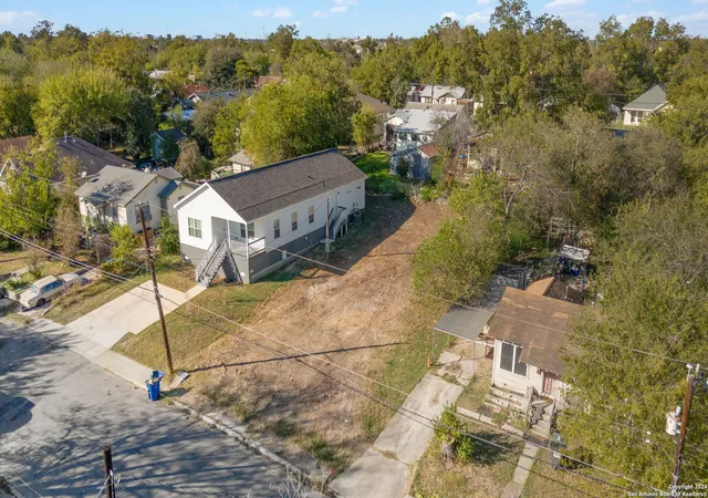 Photo 1 of Land for sale at 1827 Center St, San Antonio, TX 78202 | MLS# 1824615 | Listing updated on 2026-05-05