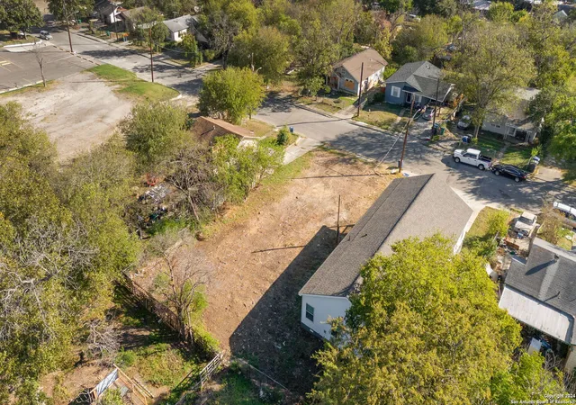 Photo 3 of Land for sale at 1827 Center St, San Antonio, TX 78202 | MLS# 1824615 | Listing updated on 2026-05-05
