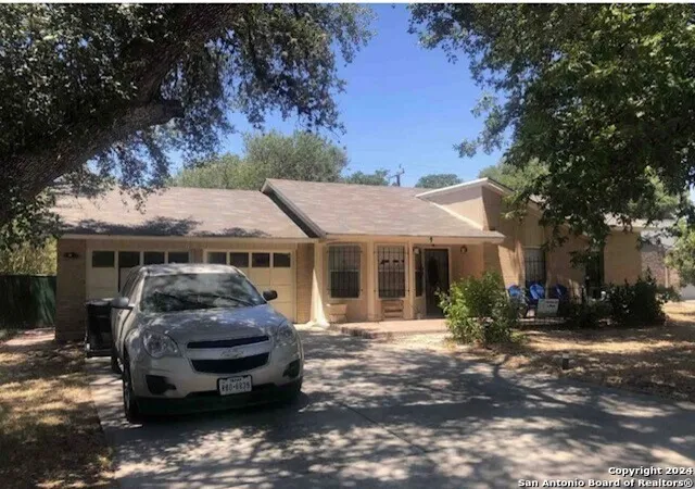 Photo 3 of Single family home for sale at 6227 Cairo Dr, San Antonio, TX 78229 | MLS# 1824620 | Listing updated on 2025-10-07