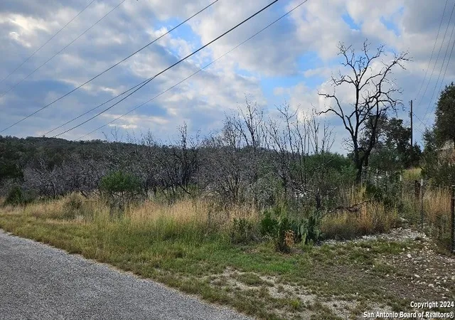 Photo 3 of Land for sale at Cr 2652 Lot 19 County Road 2652, Rio Medina, TX 78066 | MLS# 1824734 | Listing updated on 2026-02-27