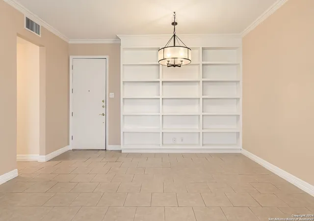 4th image of 7711 Broadway #16B, San Antonio, TX 78209 | MLS# 1825011