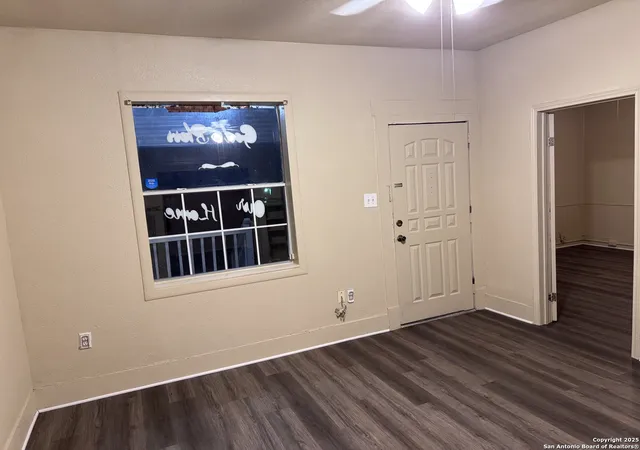 Photo 3 of Single family home for sale at 211 Blanco Rd, San Antonio, TX 78212 | MLS# 1825022 | Listing updated on 2025-12-19
