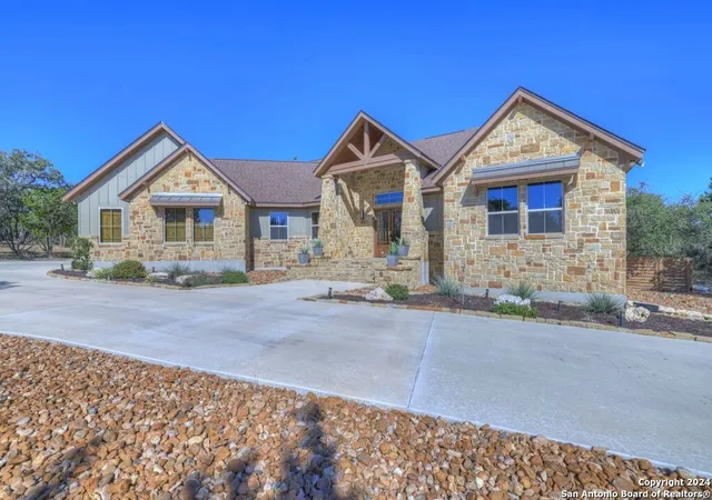 Photo 2 of Sale Pending at 121 Winecup, Spring Branch, TX 78070 | MLS# 1825354 | Listing updated on 2026-02-26