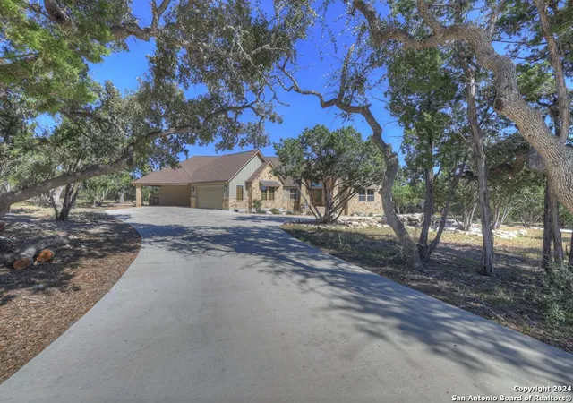 Photo 3 of Sale Pending at 121 Winecup, Spring Branch, TX 78070 | MLS# 1825354 | Listing updated on 2026-02-26