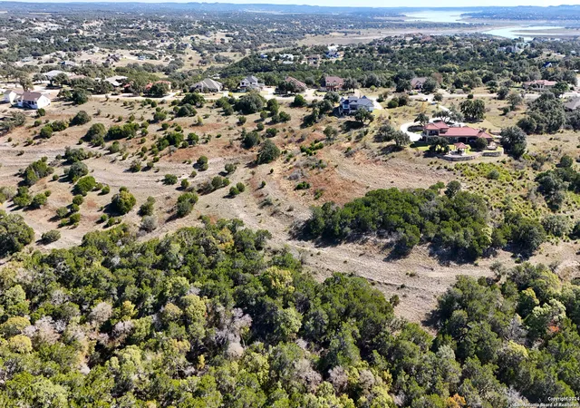 3rd image of 1047 Star Rdg, Spring Branch, TX 78070 | MLS# 1825369
