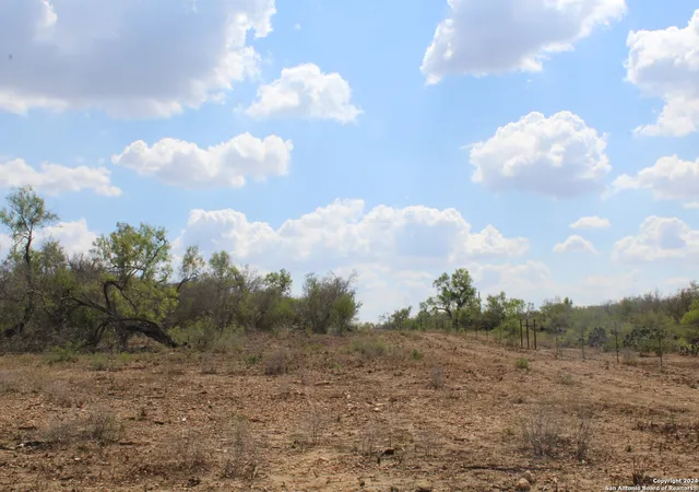 10th image of 5436 County Road 4514, Devine, TX 78016 | MLS# 1825842