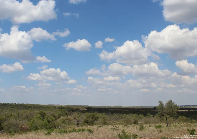 5th image of 5436 County Road 4514, Devine, TX 78016 | MLS# 1825842