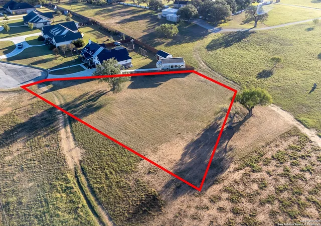 5th image of 504 E St, Floresville, TX 78114 | MLS# 1825850