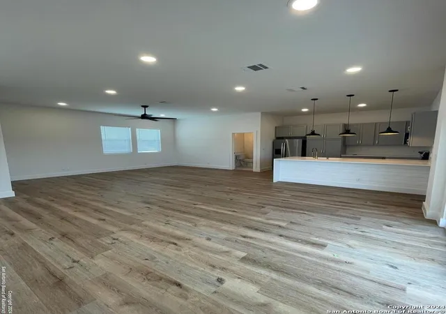 image of 104 Micah Point Rd, La Vernia, TX 78121 | MLS# 1826353