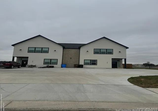image of 125 Micah Point, La Vernia, TX 78121 | MLS# 1826355