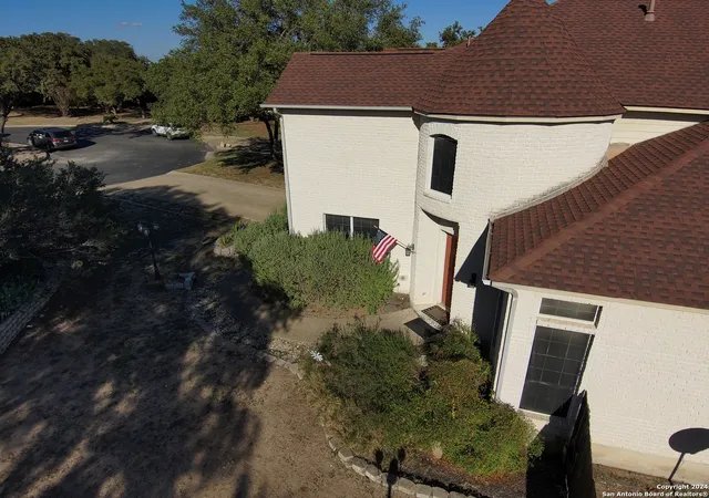 Photo 4 of Single family home for sale at 9706 Barons Crk, San Antonio, TX 78251 | MLS# 1826869 | Listing updated on 2025-10-05