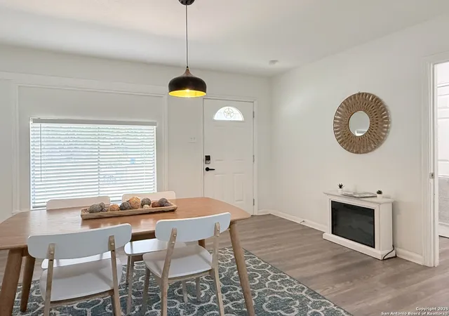 Photo 1 of Single family home for sale at 2202 Hays St, San Antonio, TX 78202 | MLS# 1827418 | Listing updated on 2026-01-31