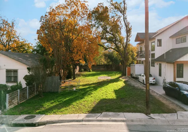 Photo 4 of Land for sale at 212 Clay St, San Antonio, TX 78204 | MLS# 1827505 | Listing updated on 2025-07-29