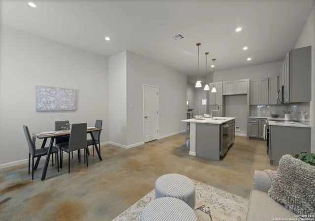 Photo 4 of Condo for sale at 1002 Morningside Dr #4, San Antonio, TX 78209 | MLS# 1827511 | Listing updated on 2025-03-13