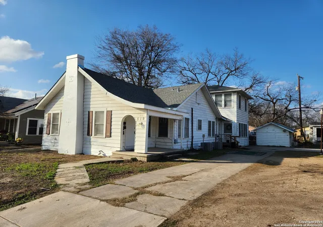 Photo 2 of Multi family home for sale at 519 Topeka Blvd, San Antonio, TX 78210 | MLS# 1827708 | Listing updated on 2026-03-02