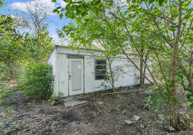 15th image of 5122 Farr Dr, San Antonio, TX 78242 | MLS# 1828266