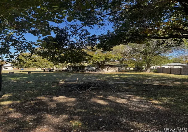 3rd image of 1052 Hayselton Ave, New Braunfels, TX 78130 | MLS# 1828321