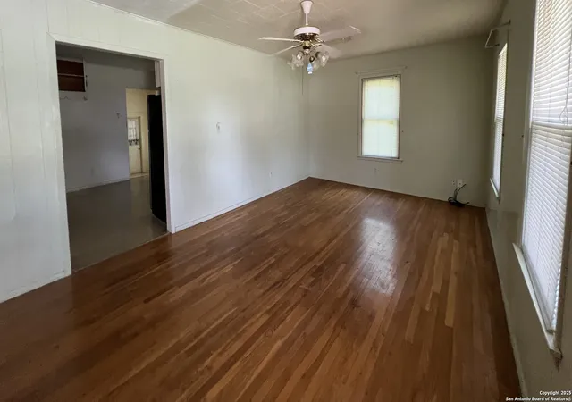 Photo 2 of Sale Pending at 182 Perryman St, New Braunfels, TX 78130 | MLS# 1828536 | Listing updated on 2025-09-24