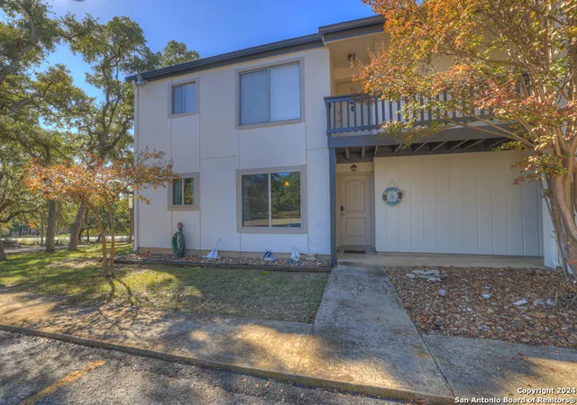 4th image of 1185 Parkview Dr, Canyon Lake, TX 78133