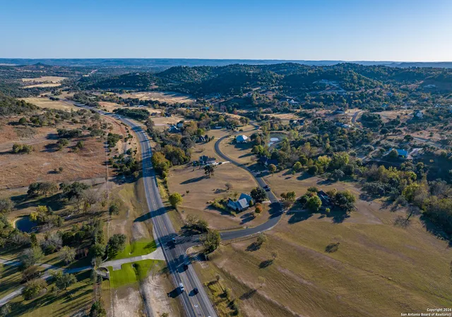 Photo 4 of House for sale at 259 Lookout Point N, Comfort, TX 78013 | MLS# 1828959 | Listing updated on 2026-09-22