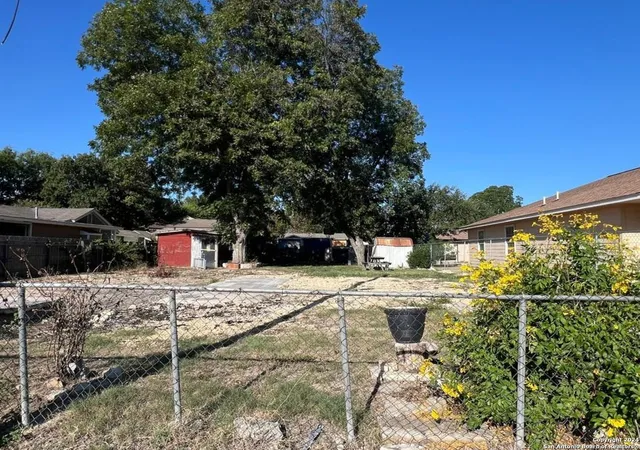 Photo 3 of Land for sale at 215 S San Horacio Ave, San Antonio, TX 78237 | MLS# 1829485 | Listing updated on 2024-12-27
