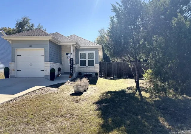 Photo 2 of Sale Pending at 1132 Rhinestone, Canyon Lake, TX 78133 | MLS# 1829613 | Listing updated on 2026-01-20