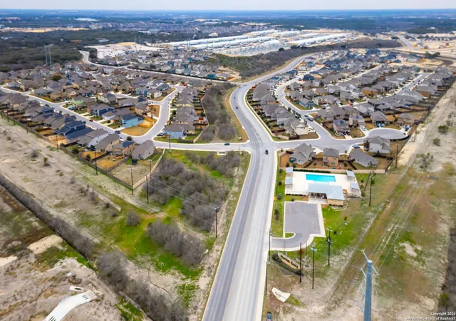 3rd image of 404,408,412,416 Abigail Alley, San Antonio, TX 78253 | MLS# 1829993