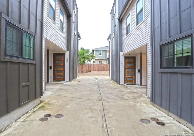 Photo 3 of Single family home for sale at 230 Lucas St #102, San Antonio, TX 78209 | MLS# 1830126 | Listing updated on 2025-06-29