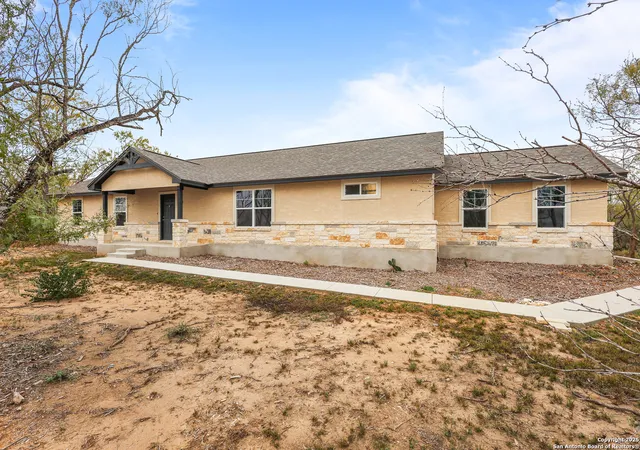 Photo 3 of Sale Pending at 149 Sylas Hayes Loop, Pleasanton, TX 78064 | MLS# 1830201 | Listing updated on 2026-03-31