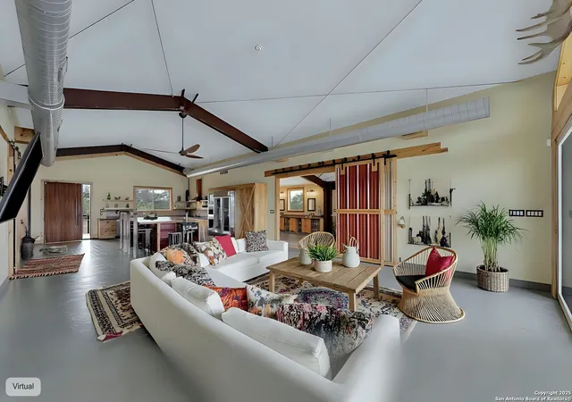 Photo 3 of Single family home for sale at 176 Elk Rdg, Canyon Lake, TX 78133 | MLS# 1830328 | Listing updated on 2026-01-01