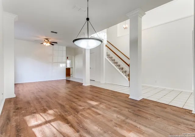 Photo 4 of Sale Pending at 14 Dallari Ct, San Antonio, TX 78216 | MLS# 1830465 | Listing updated on 2025-11-07