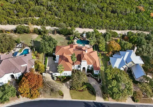Photo 3 of Single family home for sale at 34 Galleria Dr, San Antonio, TX 78257 | MLS# 1830469 | Listing updated on 2025-12-15