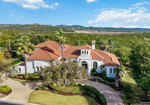 Photo 2 of Single family home for sale at 34 Galleria Dr, San Antonio, TX 78257 | MLS# 1830469 | Listing updated on 2025-12-15