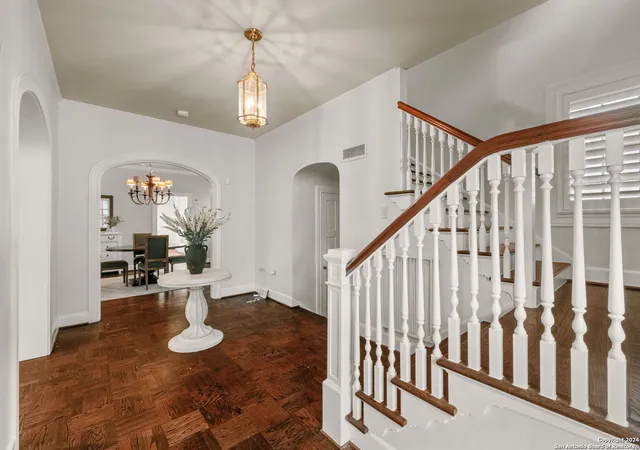 Photo 3 of Sale Pending at 208 Canterbury Hl, San Antonio, TX 78209 | MLS# 1830474 | Listing updated on 2025-10-29