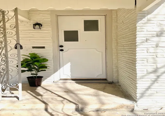 Photo 2 of Single family home for sale at 223 Astor St, San Antonio, TX 78210 | MLS# 1830502 | Listing updated on 2025-07-07