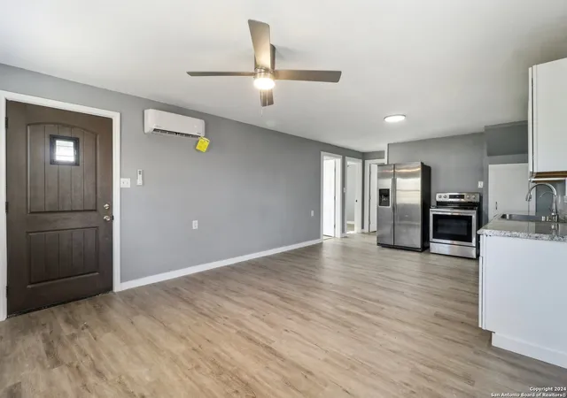 Homes for sale in Devine, TX | 132 Renfro Dr, Devine, TX 78016 | MLS# 1830727