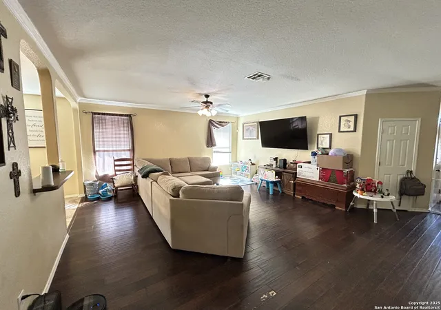Photo 1 of Single family home for sale at 755 Eagles Gln, Cibolo, TX 78108 | MLS# 1831959 | Listing updated on 2025-09-10